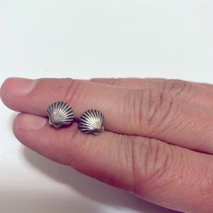 Sterling Seashell earrings